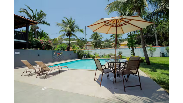 Casa com Piscina em Búzios, 100m Geribá