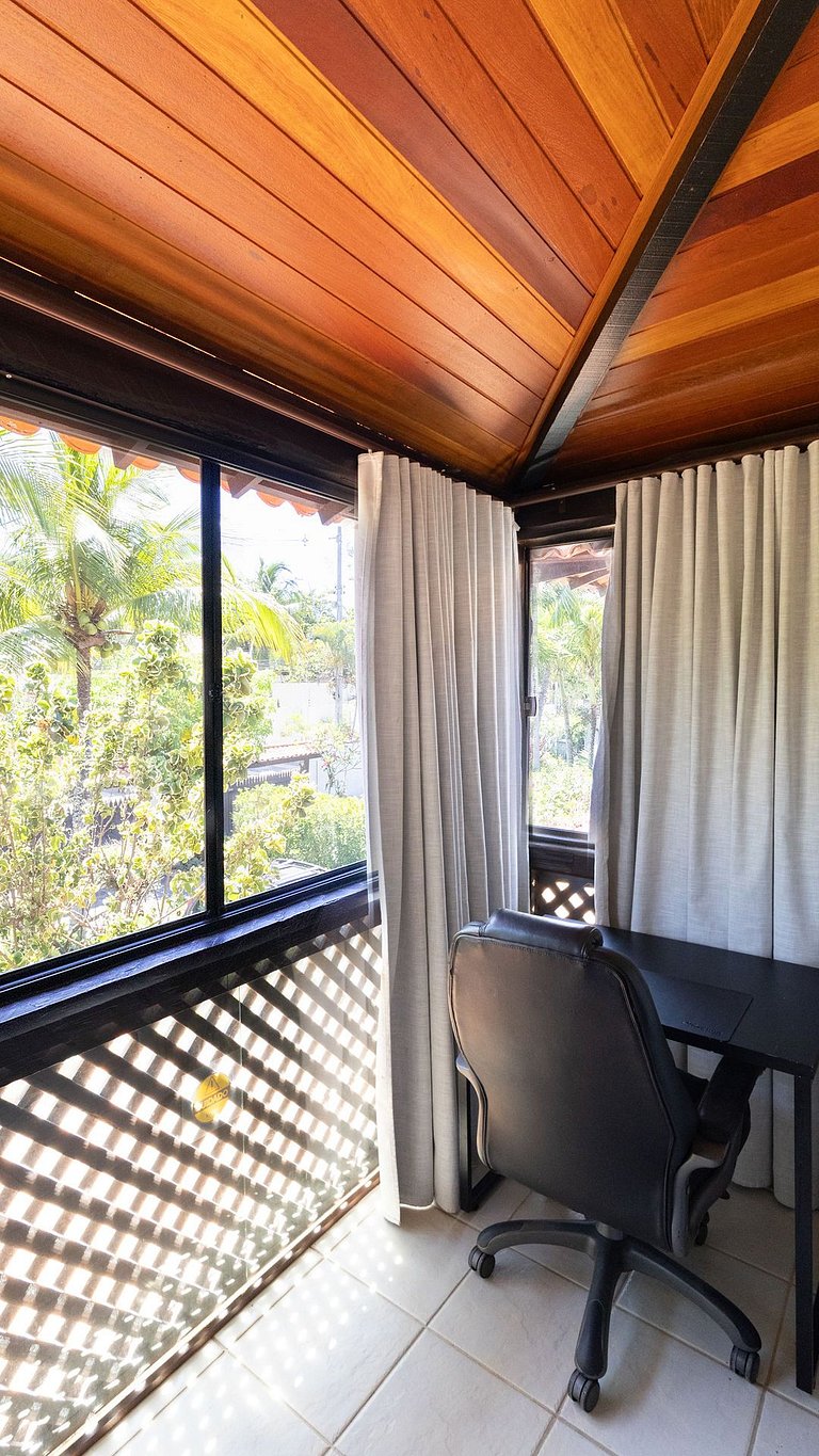 Casa com Piscina em Búzios, 100m Geribá