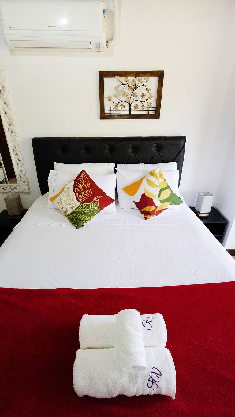 Casa com Piscina em Búzios, 100m Geribá