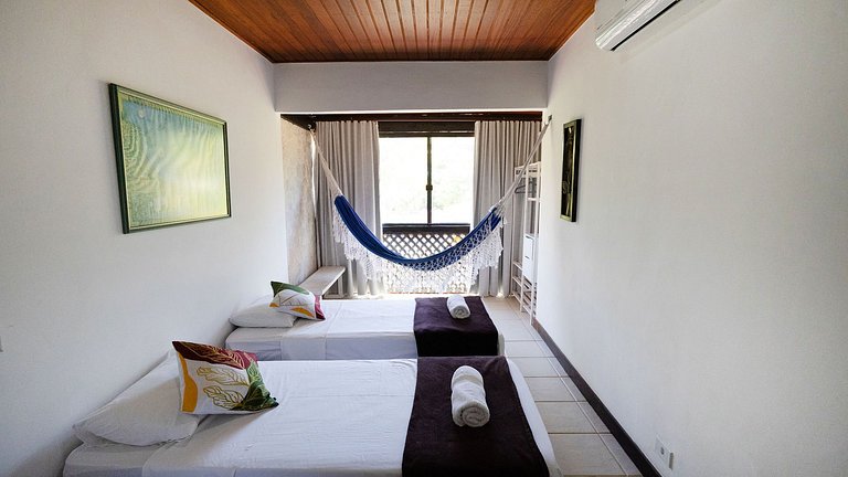 Casa com Piscina em Búzios, 100m Geribá