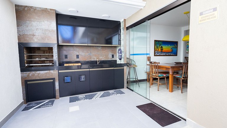 Casa com Piscina em Búzios, 100m Geribá