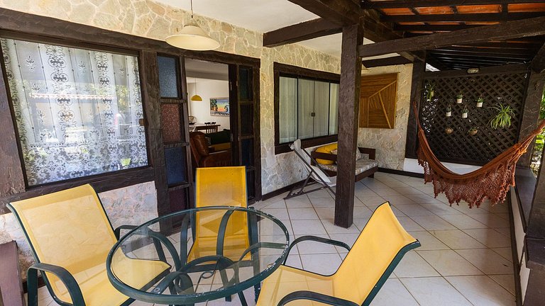 Casa com Piscina em Búzios, 100m Geribá