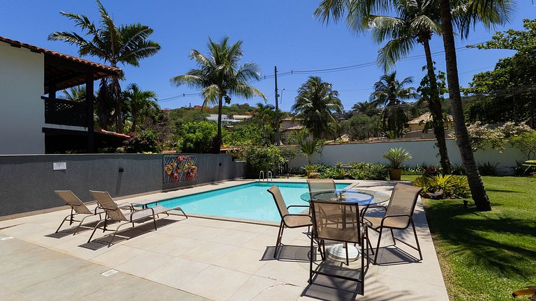 Casa com Piscina em Búzios, 100m Geribá