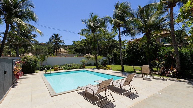 Casa com Piscina em Búzios, 100m Geribá