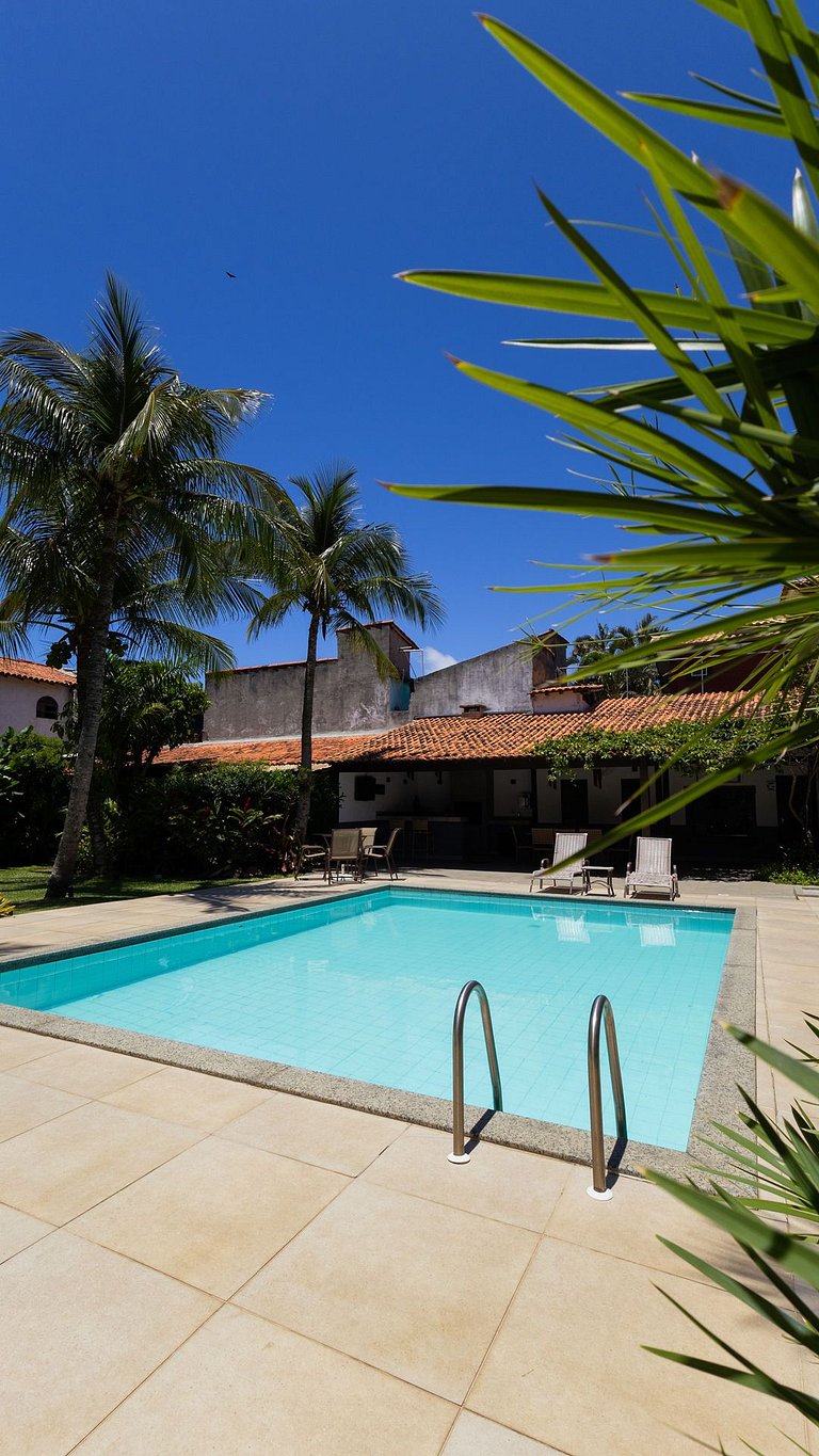 Casa com Piscina em Búzios, 100m Geribá