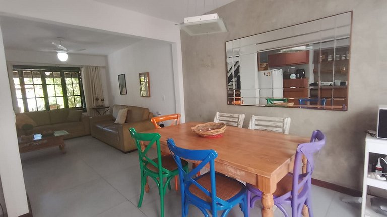 Casa 100m Geriba e 400m Ferradurinha com Piscina