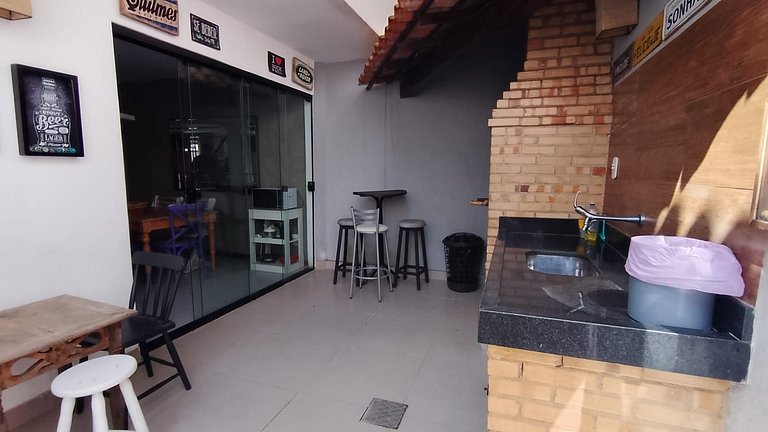 Casa 100m Geriba e 400m Ferradurinha com Piscina