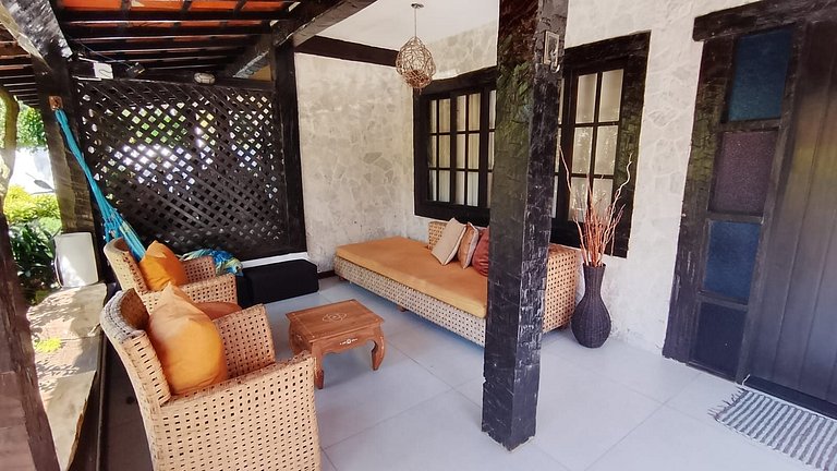 Casa 100m Geriba e 400m Ferradurinha com Piscina